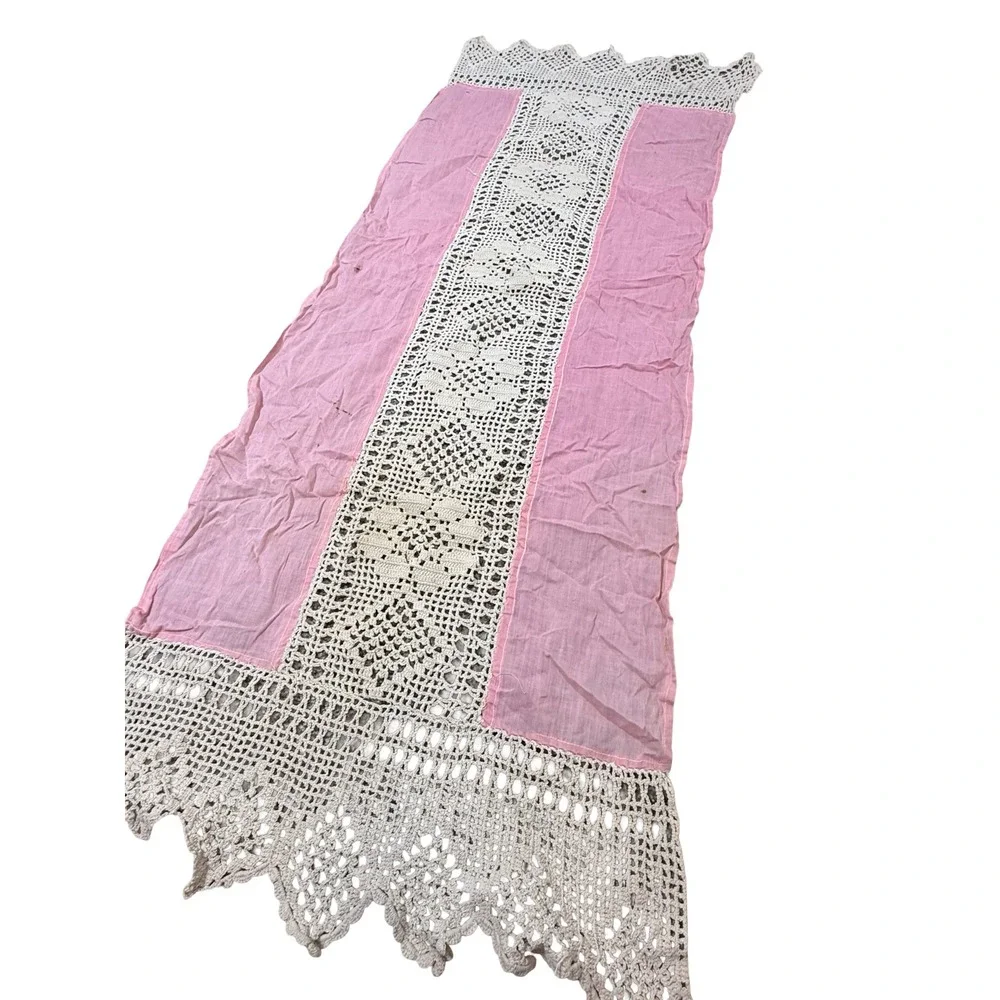 Vintage Pink Cream Crochet Lace Table Runner Handmade shabbychic cottagecore